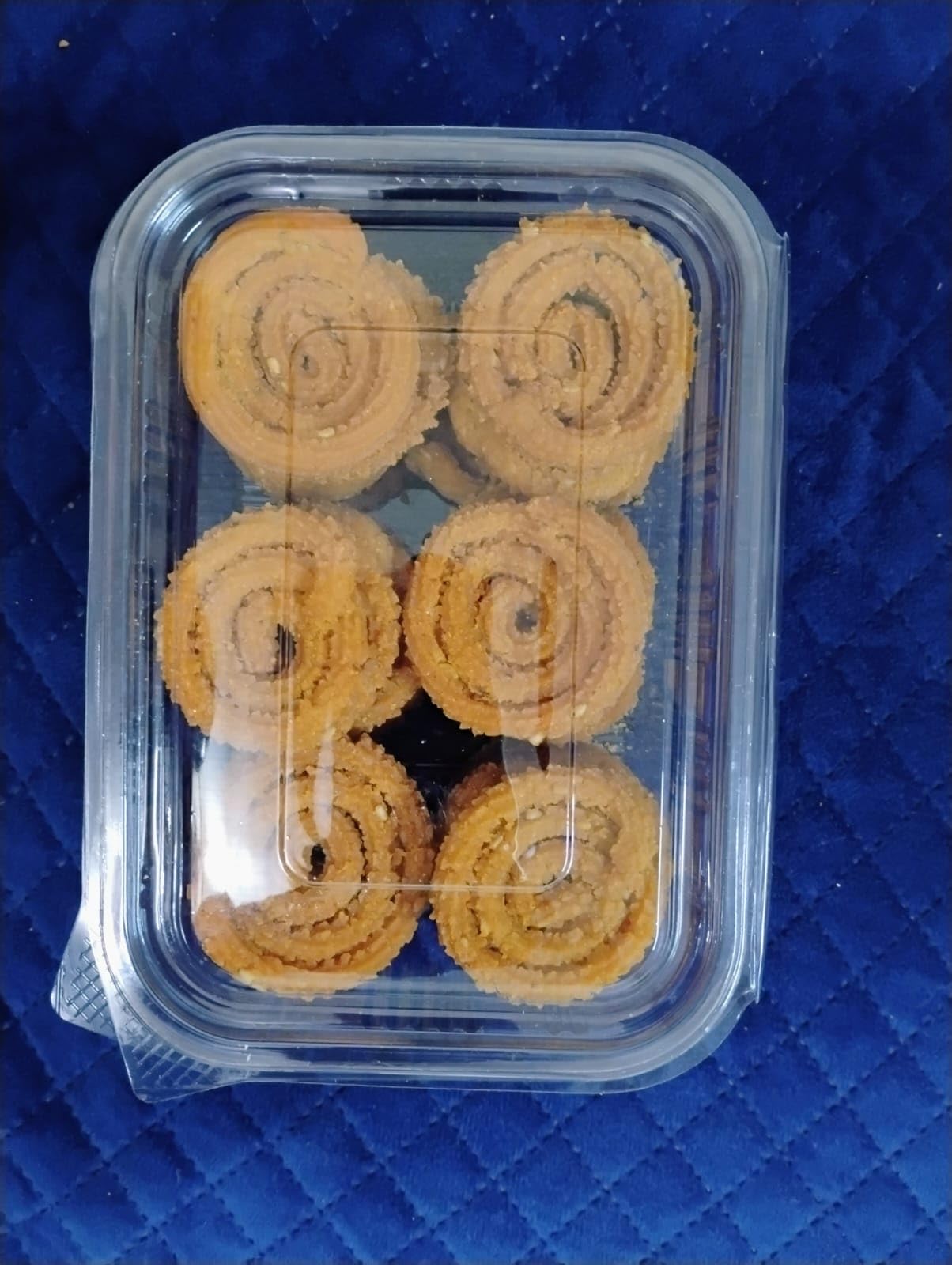 CIIGNOH Home-made Crispy Chakali - Traditional Indian Snack | Fried in Sunflower Oil | No Garlic | No Preservatives | The Perfect Tea Time Snack - 250 grams
