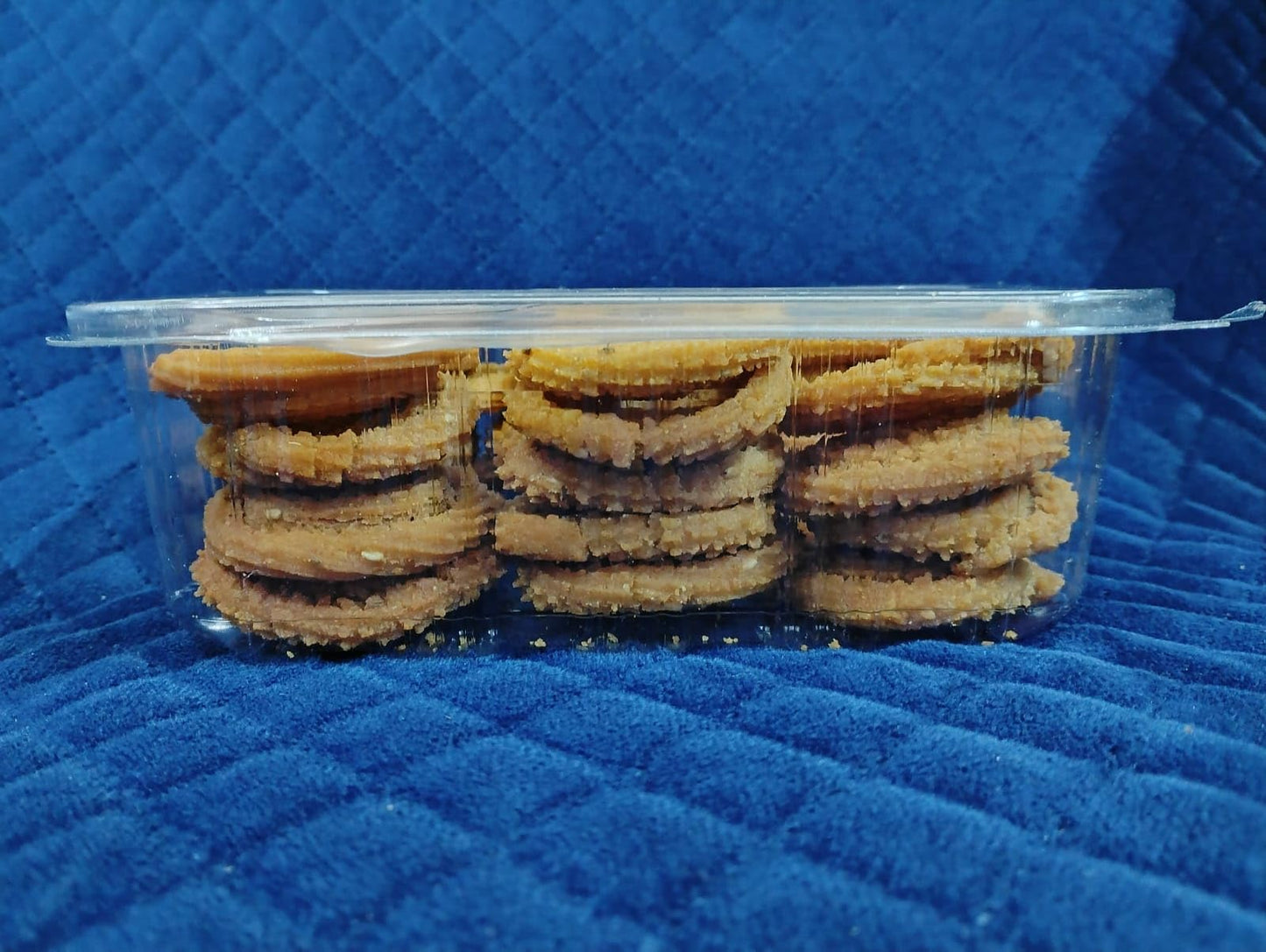 CIIGNOH Home-made Crispy Chakali - Traditional Indian Snack | Fried in Sunflower Oil | No Garlic | No Preservatives | The Perfect Tea Time Snack - 250 grams