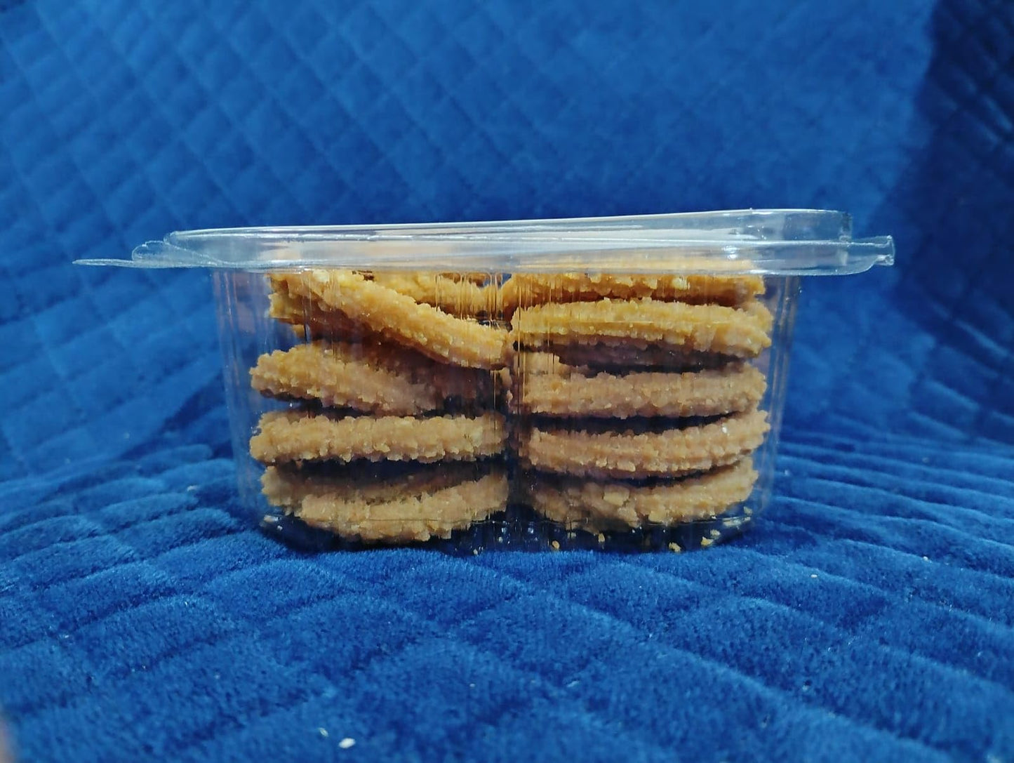 CIIGNOH Home-made Crispy Chakali - Traditional Indian Snack | Fried in Sunflower Oil | No Garlic | No Preservatives | The Perfect Tea Time Snack - 250 grams