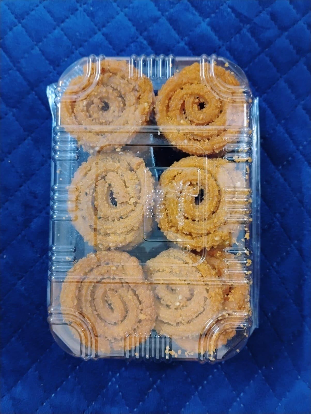 CIIGNOH Home-made Crispy Chakali - Traditional Indian Snack | Fried in Sunflower Oil | No Garlic | No Preservatives | The Perfect Tea Time Snack - 250 grams